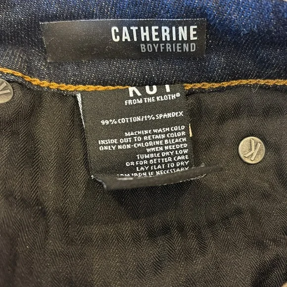 KUT from the Kloth Woman’s 8 Catherine Boyfriend Jeans - Picture 3 of 6